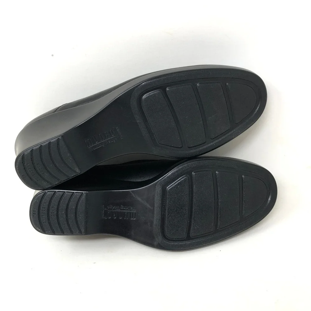 Munro Womens 11 W Kayla Wedge Loafers Black Leather Stretch Pumps